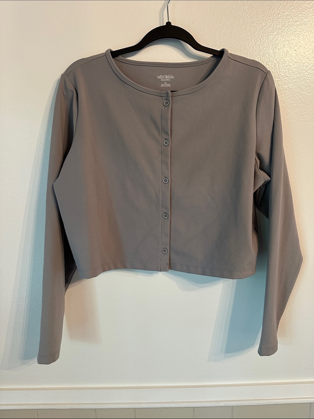 Wild Fable Butter Bliss Gray Cropped Button-Up Long Sleeve Cardigan Top XL